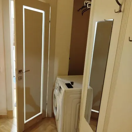 Lazneva Apartment *